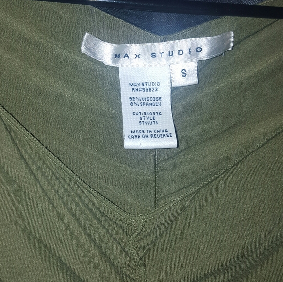 Max Studio Top - Picture 3 of 3